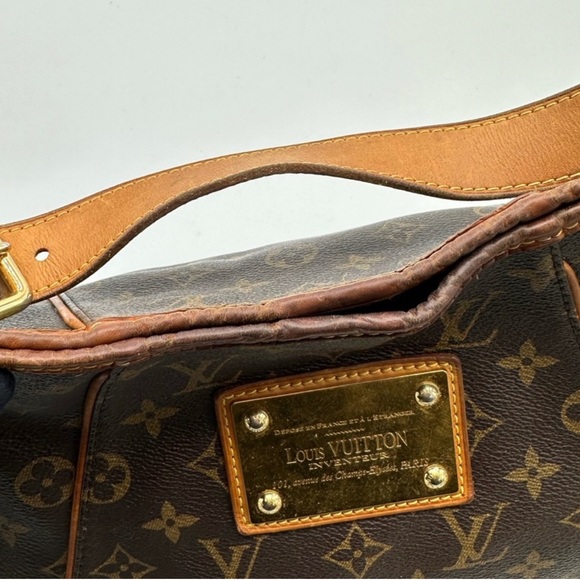 SOLD Louis Vuitton Galliera MM Handbag/Tote - Picture 8 of 11